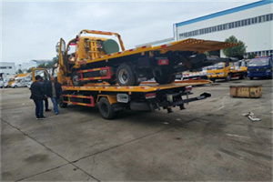 军博同城汽车补胎