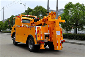 军博高速路拖车费