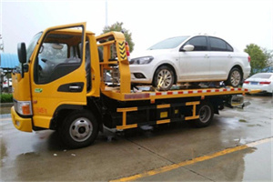 军博附近拖车救援24小时服务热线