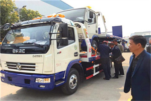 军博汽车道路救援拖车价格